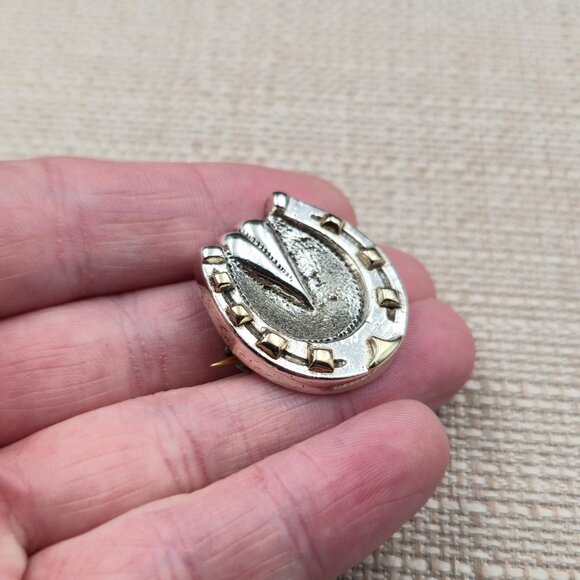 Sterling Silver Horseshoe And Shell Heavy Pin Brooch A6148 - Picture 2 of 7